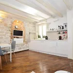 Pisinium Apartment