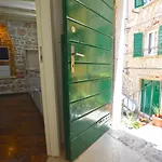 Pisinium Apartment